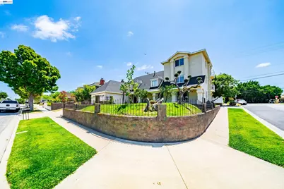 1622 Pegasus St, Newport Beach, CA 92660 - Photo 6