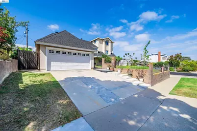 1622 Pegasus St, Newport Beach, CA 92660 - Photo 6