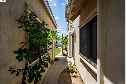 1622 Pegasus St, Newport Beach, CA 92660 - Photo 80
