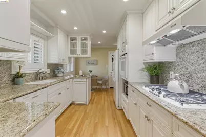 1117 Chesterton Ave, Redwood City, CA 94061 - Photo 6