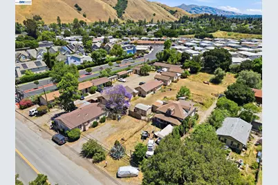 585 Old Canyon Rd, Fremont, CA 94536 - Photo 32