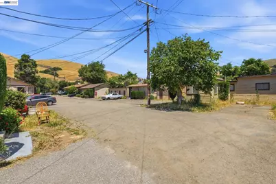 585 Old Canyon Rd, Fremont, CA 94536 - Photo 24