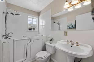169 Tamarack Dr, Union City, CA 94587 - Photo 14