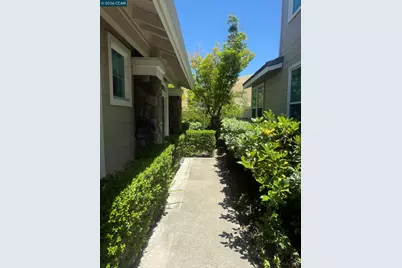 3905 Coyote Cr, Clayton, CA 94517 - Photo 2