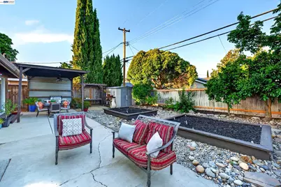 5684 Calpine Dr, San Jose, CA 95123 - Photo 36