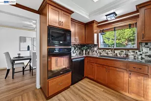 5684 Calpine Dr, San Jose, CA 95123 - Photo 18
