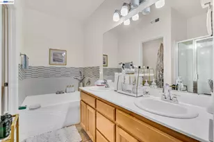 1473 Tucker St, Oakland, CA 94603 - Photo 32