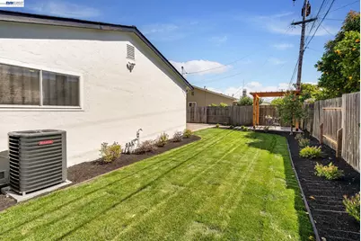 25589 Belhaven St, Hayward, CA 94545 - Photo 40