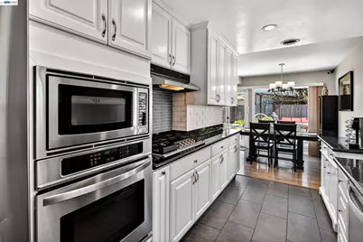1640 Via Escondido, San Lorenzo, CA 94580 - Photo 12