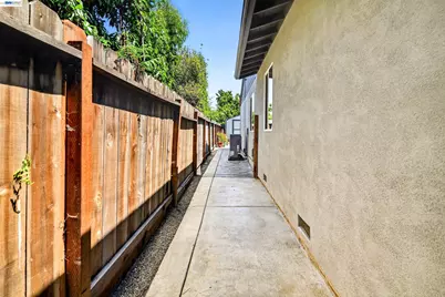 1640 Via Escondido, San Lorenzo, CA 94580 - Photo 44