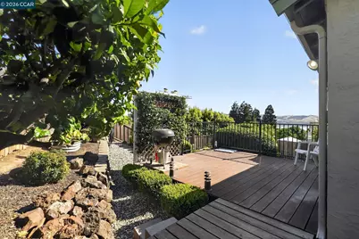 550 Lori Dr, Benicia, CA 94510 - Photo 34