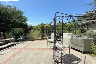 133 Meadowlark Way, Hercules, CA 94547 - Photo 10