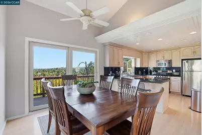 132 Rudgear Dr, Walnut Creek, CA 94596 - Photo 16