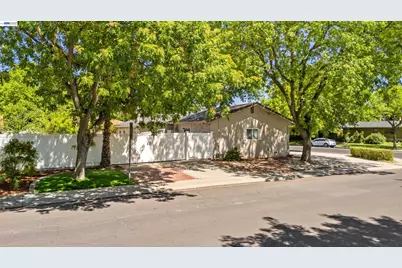 705 Rumble Rd, Modesto, CA 95350 - Photo 38