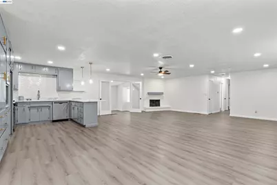 705 Rumble Rd, Modesto, CA 95350 - Photo 8