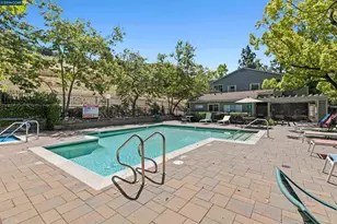 760 Canyon Oaks Dr, Oakland, CA 94605 - Photo 34