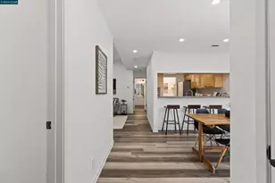 760 Canyon Oaks Dr, Oakland, CA 94605 - Photo 2
