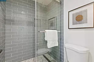 760 Canyon Oaks Dr, Oakland, CA 94605 - Photo 20