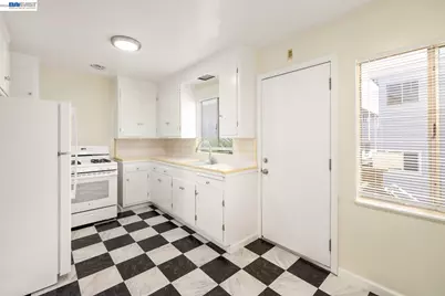 4144 Masterson St, Oakland, CA 94619 - Photo 24