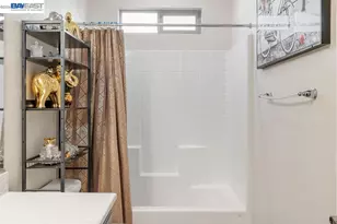 910 Fargo St, Stockton, CA 95204 - Photo 16