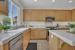 402 Madera St, Brentwood, CA 94513 - Photo 14