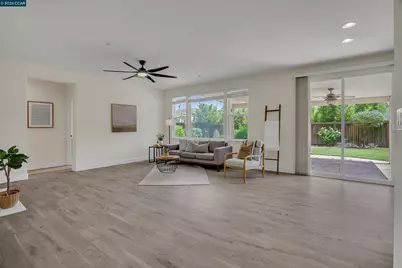 402 Madera St, Brentwood, CA 94513 - Photo 8