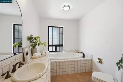2571 Francis Dr, Pinole, CA 94564 - Photo 26