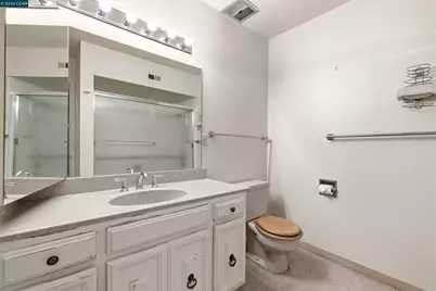 1400 Ptarmigan Dr #5, Walnut Creek, CA 94595 - Photo 10