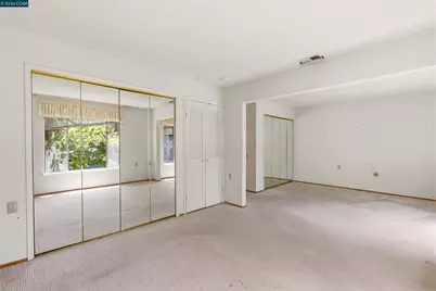 1400 Ptarmigan Dr #5, Walnut Creek, CA 94595 - Photo 6
