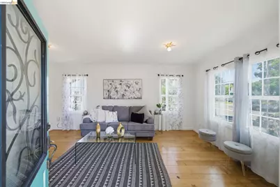 107 Covington St, Oakland, CA 94605 - Photo 4