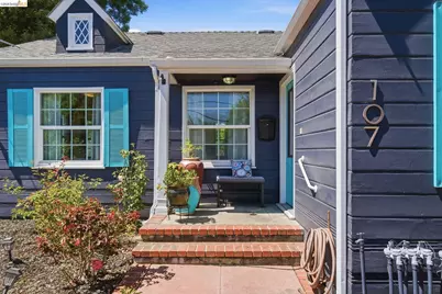 107 Covington St, Oakland, CA 94605 - Photo 2