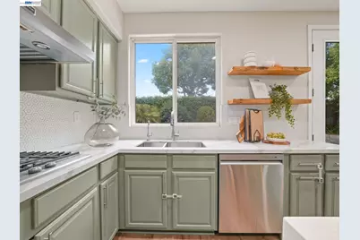 4907 Winterbrook Ave, Dublin, CA 94568 - Photo 16
