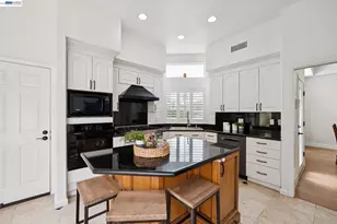 215 Majorca Dr, San Ramon, CA 94582 - Photo 14