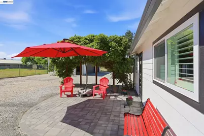 753 Sycamore Rd, Pleasanton, CA 94566 - Photo 36