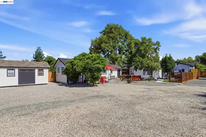 753 Sycamore Rd, Pleasanton, CA 94566 - Photo 38