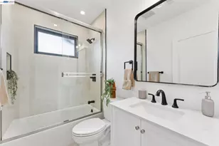 546 Weldon Ave, Oakland, CA 94610 - Photo 34