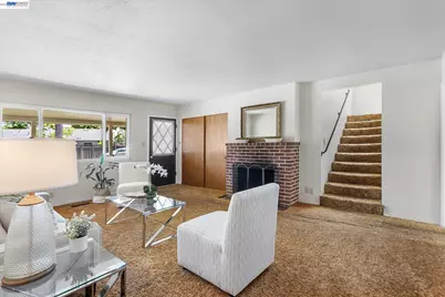 156 Mecartney Rd, Alameda, CA 94502 - Photo 6