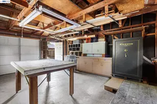 156 Mecartney Rd, Alameda, CA 94502 - Photo 58