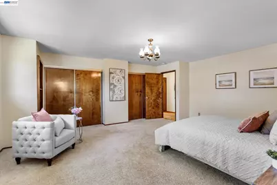 156 Mecartney Rd, Alameda, CA 94502 - Photo 30
