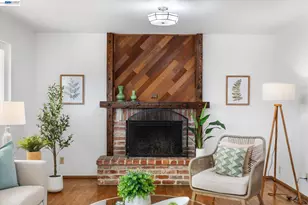 156 Mecartney Rd, Alameda, CA 94502 - Photo 4