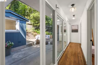2647 Monterey Blvd, Oakland, CA 94602 - Photo 16