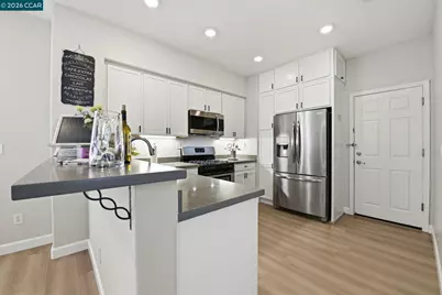 769 Plantation Ln, Hayward, CA 94544 - Photo 12