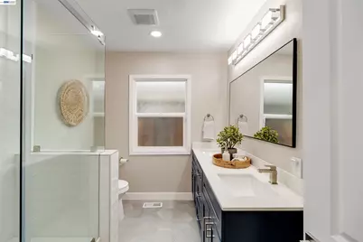 1158 Fremont St, San Jose, CA 95126 - Photo 30