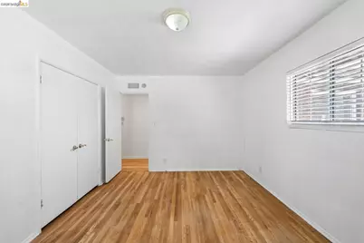 15138 Hiawatha St, Los Angeles, CA 91345 - Photo 34