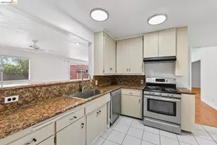 15138 Hiawatha St, Los Angeles, CA 91345 - Photo 2