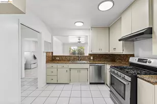 15138 Hiawatha St, Los Angeles, CA 91345 - Photo 26
