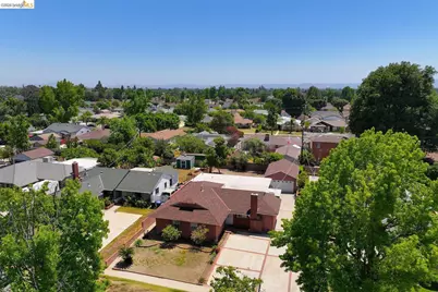 15138 Hiawatha St, Los Angeles, CA 91345 - Photo 52