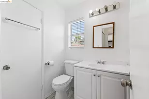 15138 Hiawatha St, Los Angeles, CA 91345 - Photo 38