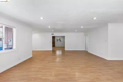 15138 Hiawatha St, Los Angeles, CA 91345 - Photo 16