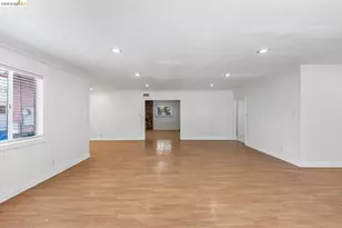 15138 Hiawatha St, Los Angeles, CA 91345 - Photo 16